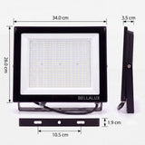 Plano técnico con dimensiones y grosor de proyector exterior extraplano de diseño minimalista.