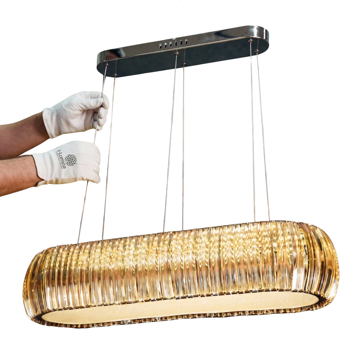 Proceso de instalación de base de techo para luminaria lineal de suspensión arquitectónica.