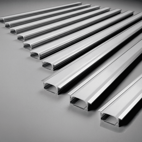 Conjunto de perfiles de aluminio extruido con difusor opal para integración lumínica lineal.