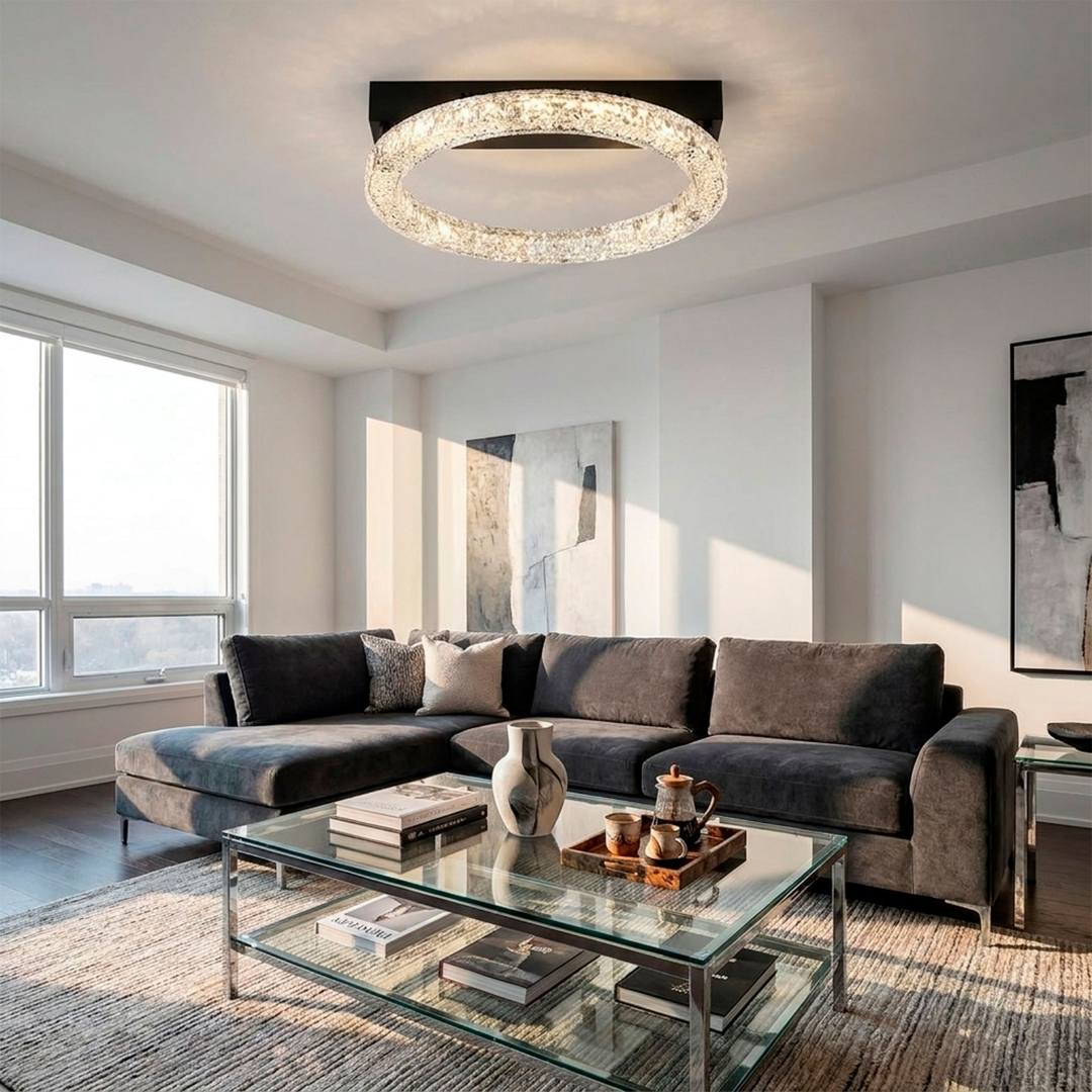 Plafón LED de 72W iluminando sala amplia de hasta 30 m²