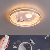 Plafón de techo circular temático con figuras de astronauta y relieve lunar para iluminación técnica infantil.
