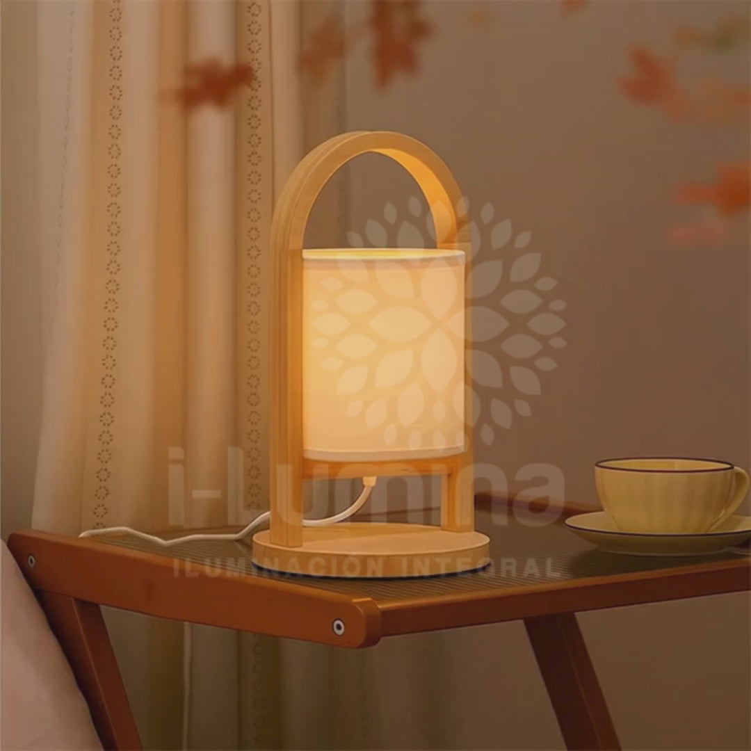 LÁMPARA DE MESA DE MADERA LANA + FOCO LED ÁMBAR G45 4W LUZ CÁLIDA