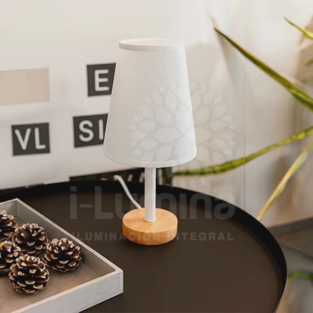 LÁMPARA DE MESA DE MADERA BRIANNA + FOCO LED ÁMBAR G45 4W LUZ CÁLIDA