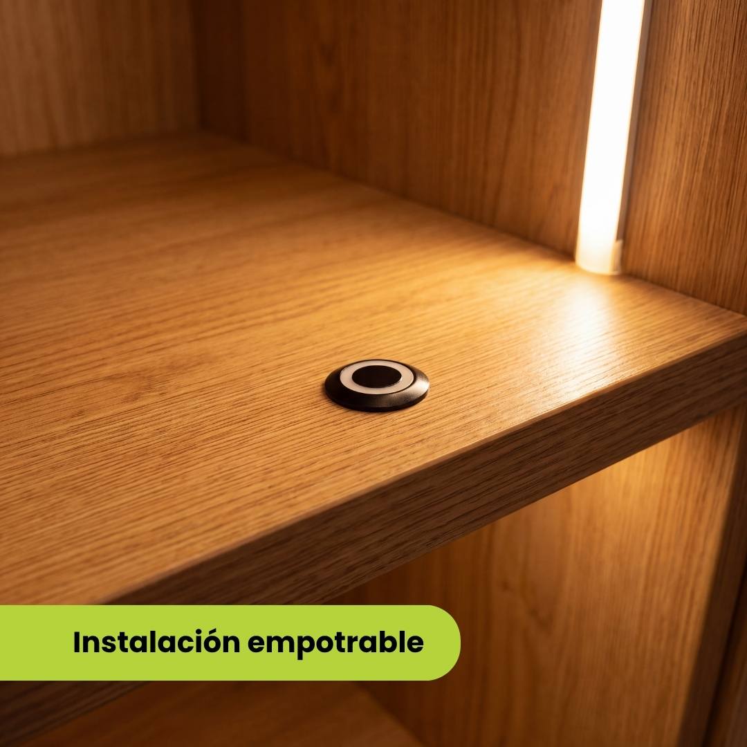 Sensor táctil empotrable instalado a ras en perforación de 10 mm en madera