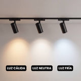 Tres spots de riel mostrando luz cálida, neutra y fría del switch CCT