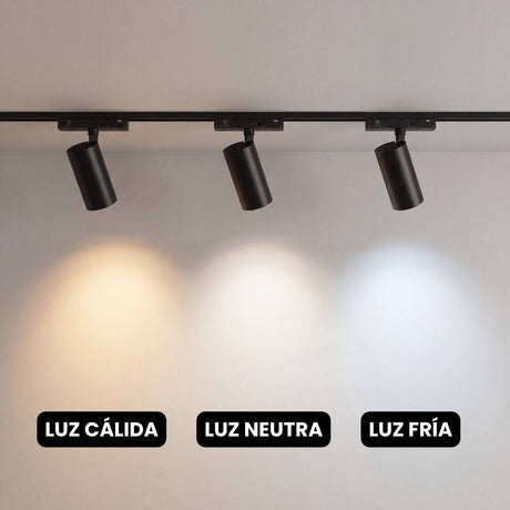 Tres spots de riel mostrando luz cálida, neutra y fría del switch CCT