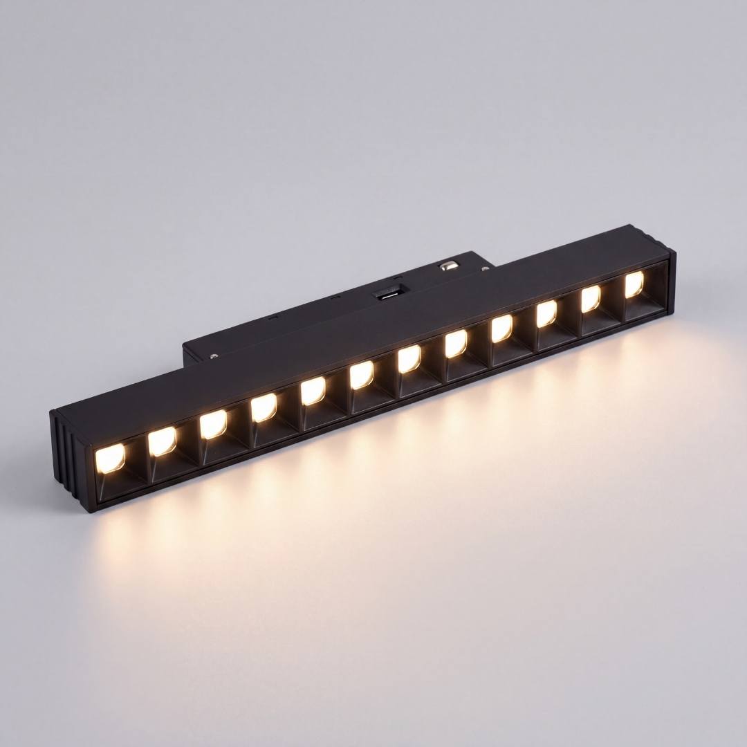 Spot LED magnético grille de 22 cm encendido en luz cálida 3000K