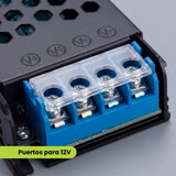 Bornera azul de salida 12V donde se conectan los cables de la cinta LED