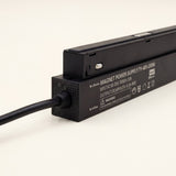 Extremo del transformador magnético 48V con salida del cable de alimentación