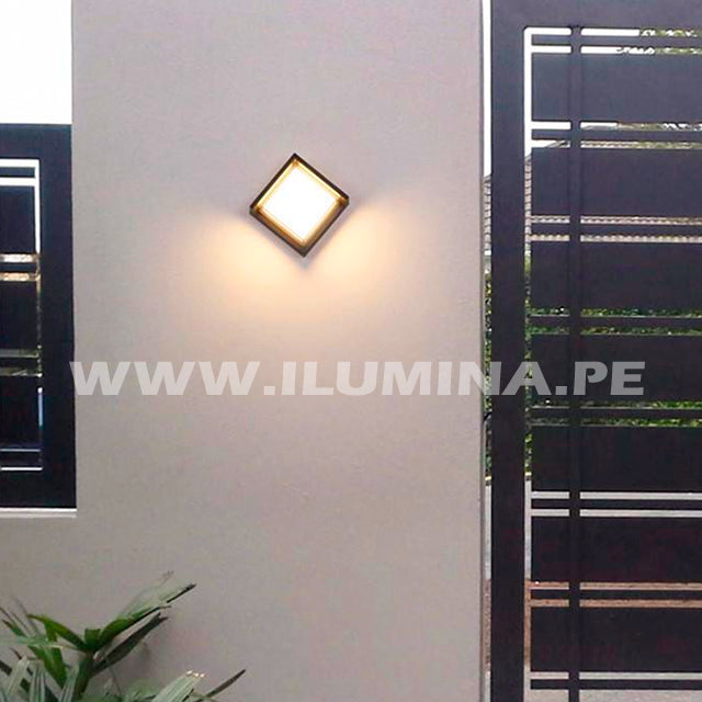 LÁMPARA DE EXTERIOR LED NOELIA BLACK LED LUZ CÁLIDA