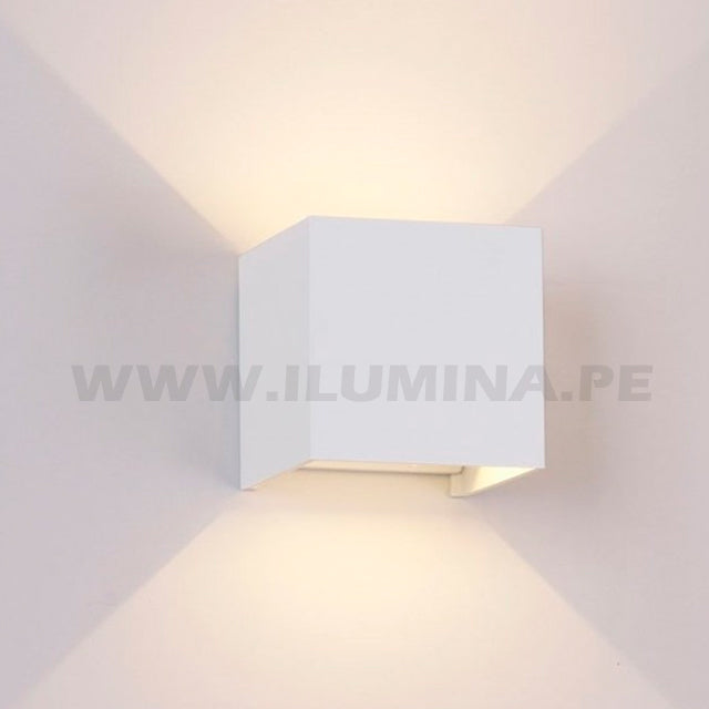 LÁMPARA DE EXTERIOR CUBE LED WHITE 6W LUZ CÁLIDA